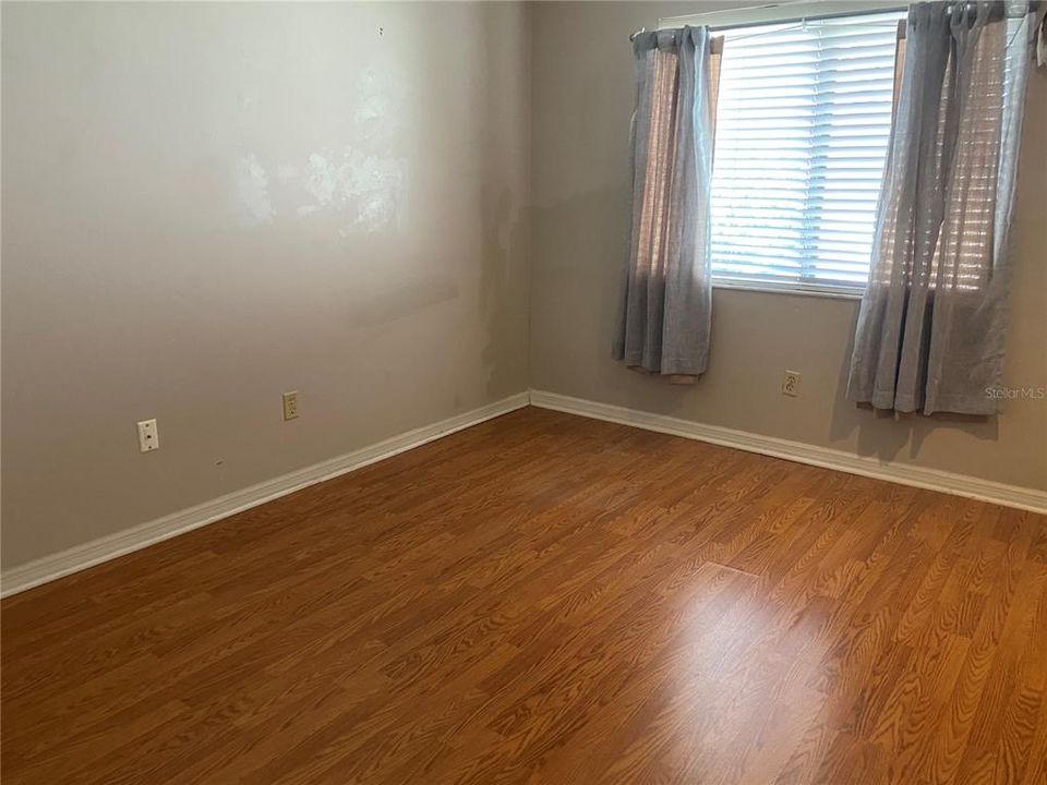 For Rent: $2,000 (3 beds, 2 baths, 1285 Square Feet)
