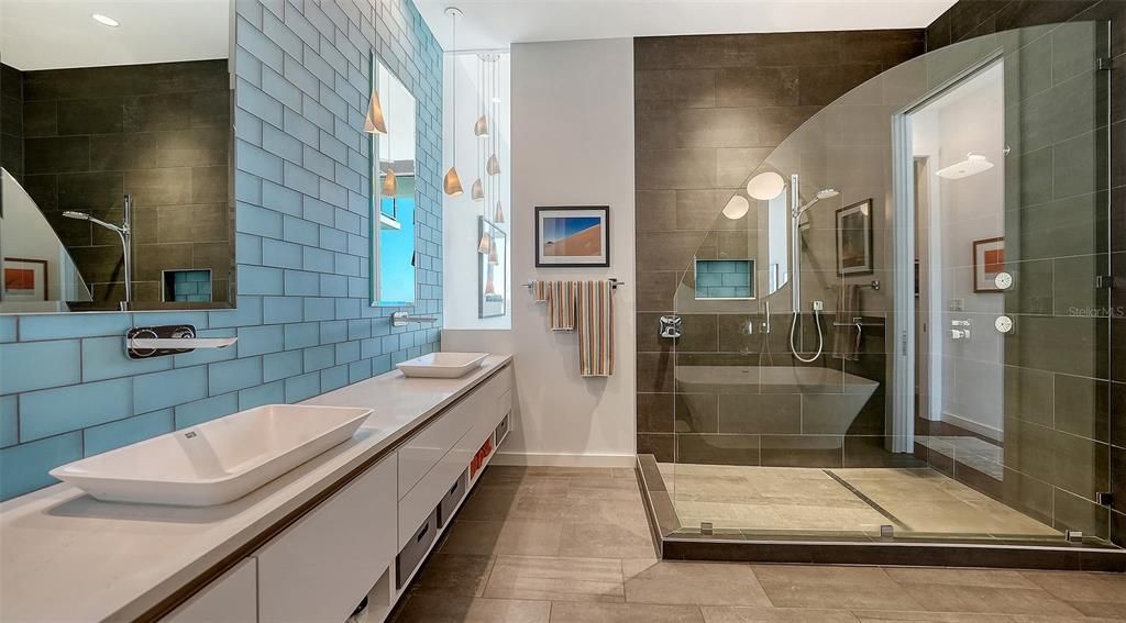 На продажу: $2,250,000 (3 спален, 3 ванн, 2291 Квадратных фут)