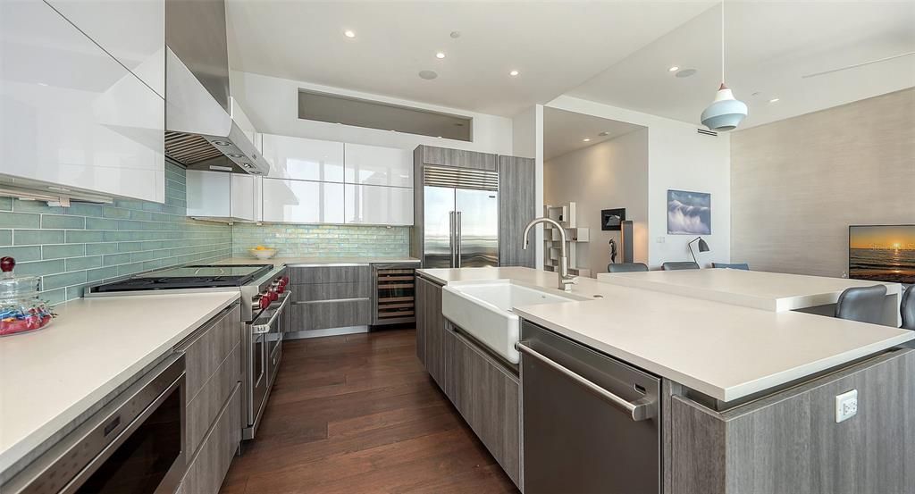 На продажу: $2,250,000 (3 спален, 3 ванн, 2291 Квадратных фут)