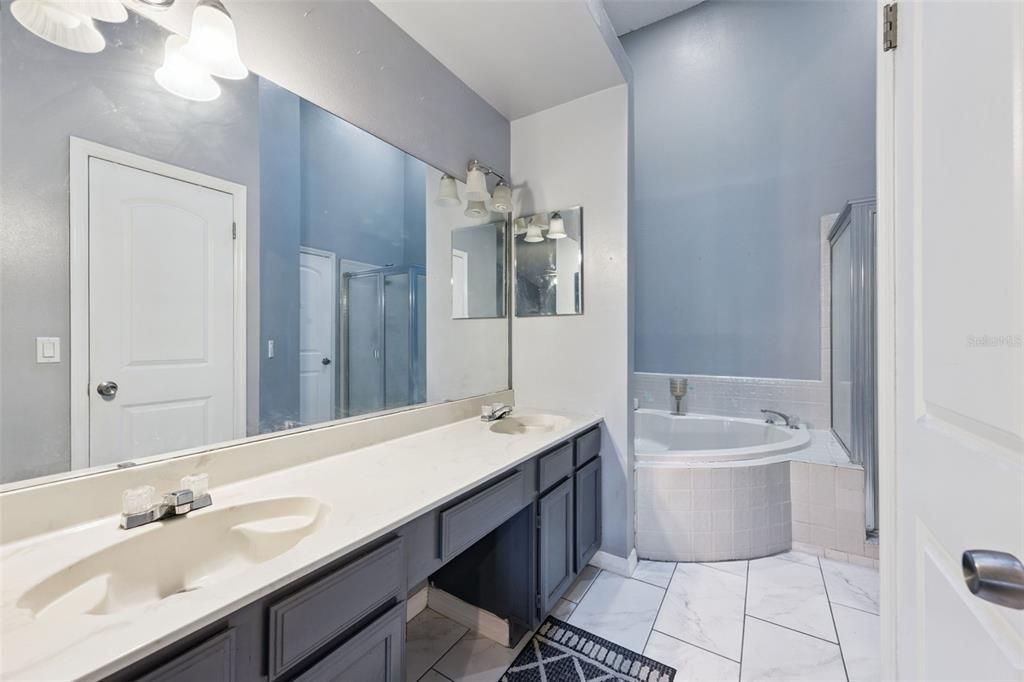 На продажу: $289,999 (3 спален, 2 ванн, 1462 Квадратных фут)