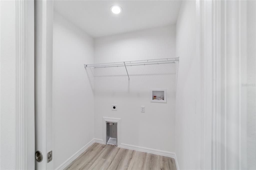 待售: $229,990 (3 贝兹, 2 浴室, 1287 平方英尺)