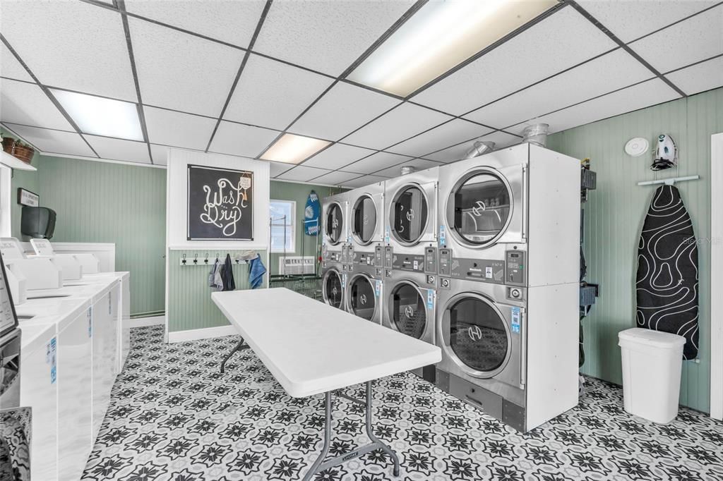 На продажу: $319,000 (1 спален, 1 ванн, 598 Квадратных фут)