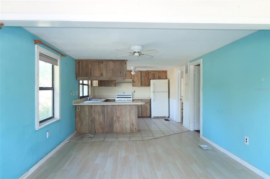 En Venta: $359,900 (0 camas, 0 baños, 2466 Pies cuadrados)