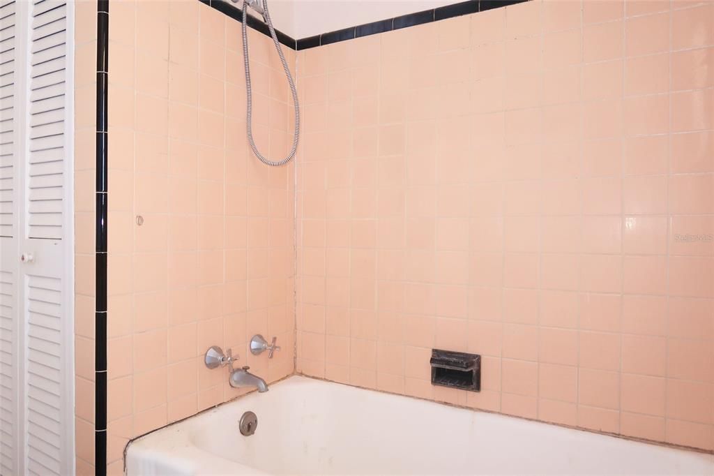 En Venta: $359,900 (0 camas, 0 baños, 2466 Pies cuadrados)