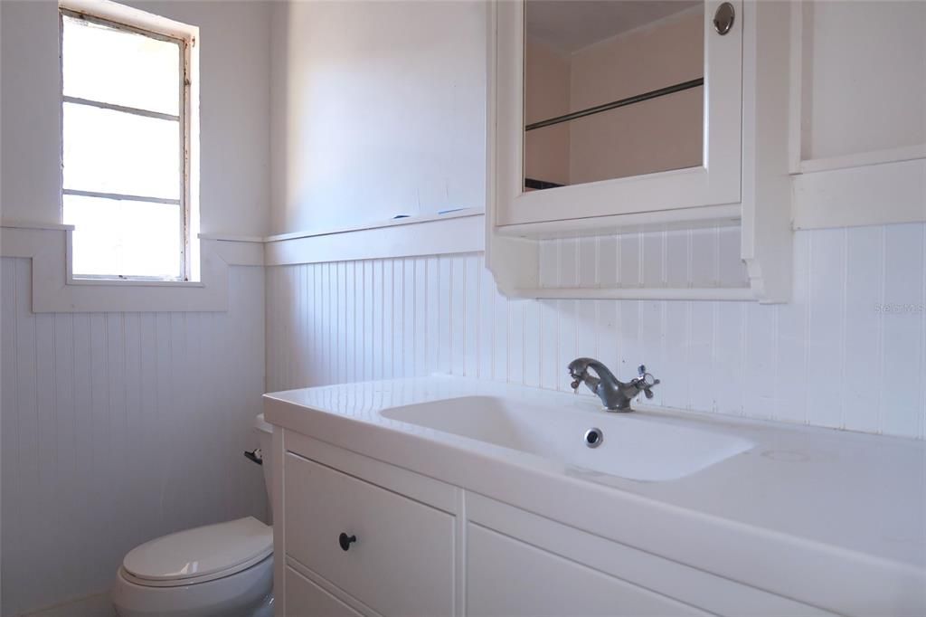 En Venta: $359,900 (0 camas, 0 baños, 2466 Pies cuadrados)