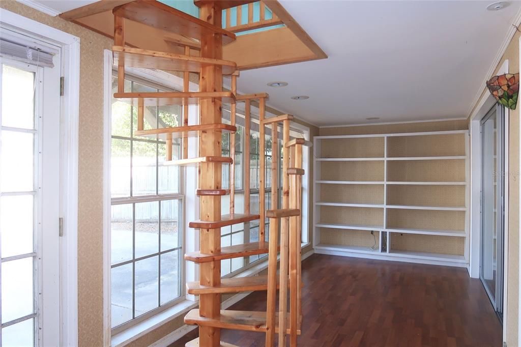 En Venta: $359,900 (0 camas, 0 baños, 2466 Pies cuadrados)