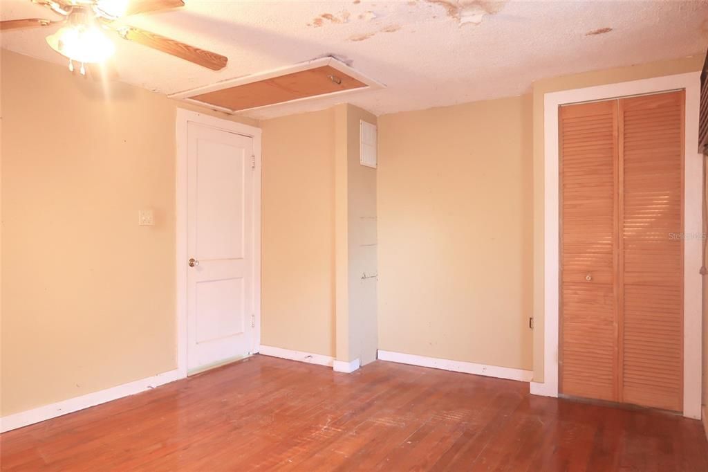 En Venta: $359,900 (0 camas, 0 baños, 2466 Pies cuadrados)