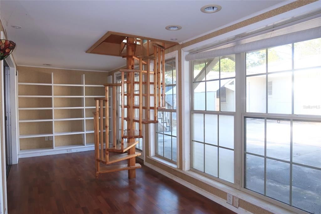 En Venta: $359,900 (0 camas, 0 baños, 2466 Pies cuadrados)