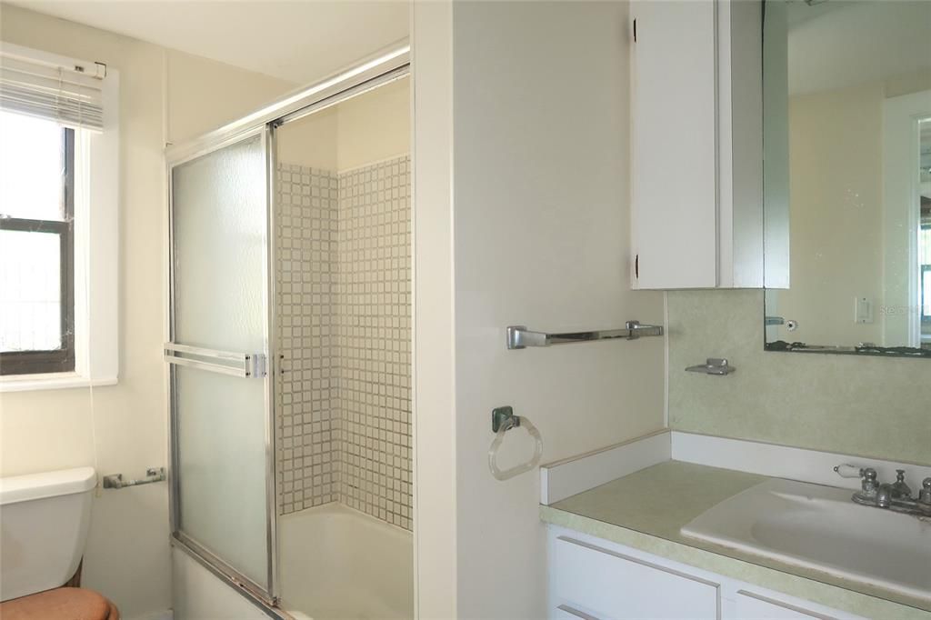 En Venta: $359,900 (0 camas, 0 baños, 2466 Pies cuadrados)