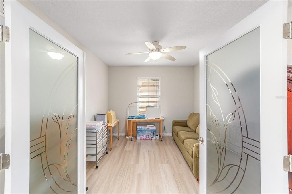 На продажу: $399,900 (3 спален, 2 ванн, 1888 Квадратных фут)