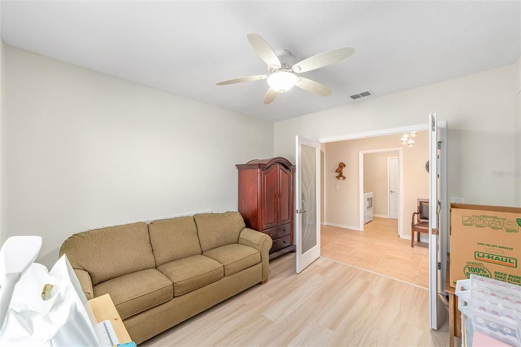 На продажу: $399,900 (3 спален, 2 ванн, 1888 Квадратных фут)