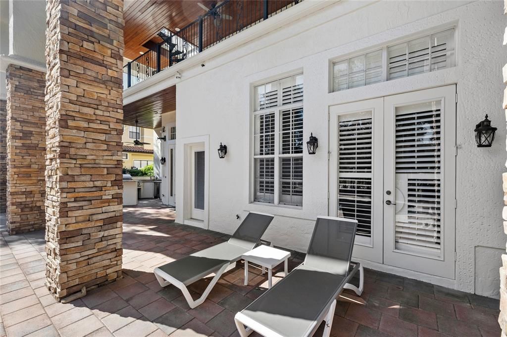 For Sale: $2,600,000 (5 beds, 4 baths, 5366 Square Feet)