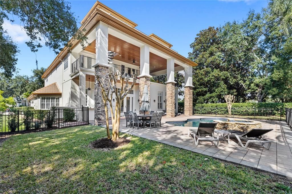 For Sale: $2,600,000 (5 beds, 4 baths, 5366 Square Feet)