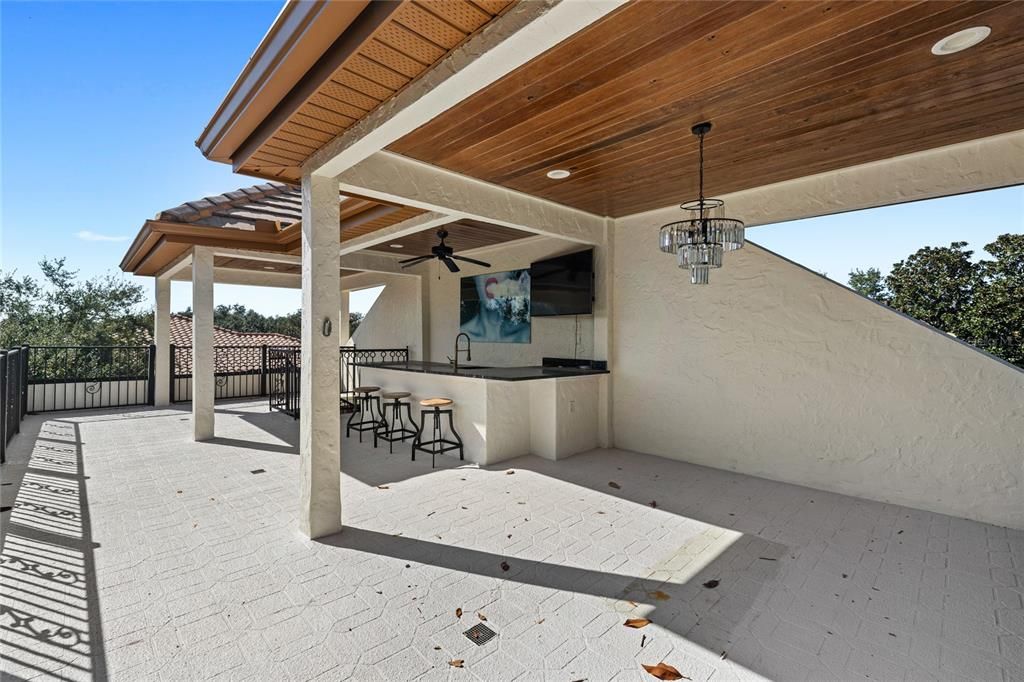 For Sale: $2,600,000 (5 beds, 4 baths, 5366 Square Feet)