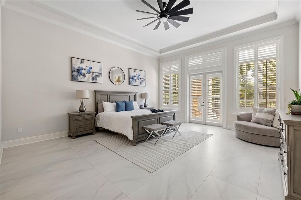 For Sale: $2,600,000 (5 beds, 4 baths, 5366 Square Feet)