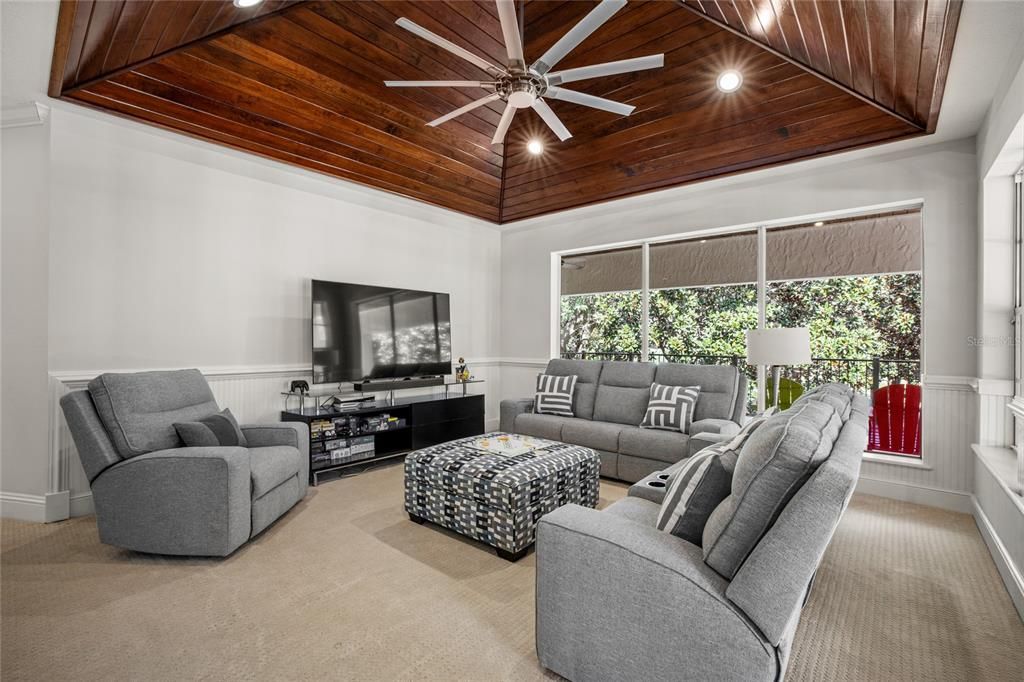 For Sale: $2,600,000 (5 beds, 4 baths, 5366 Square Feet)