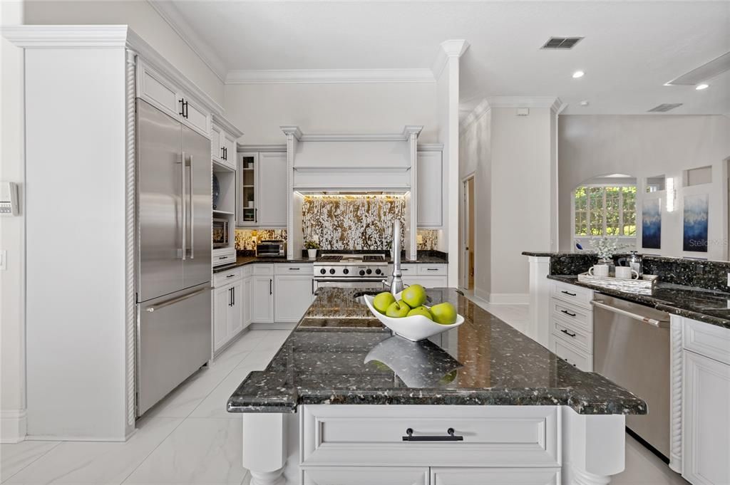 For Sale: $2,600,000 (5 beds, 4 baths, 5366 Square Feet)