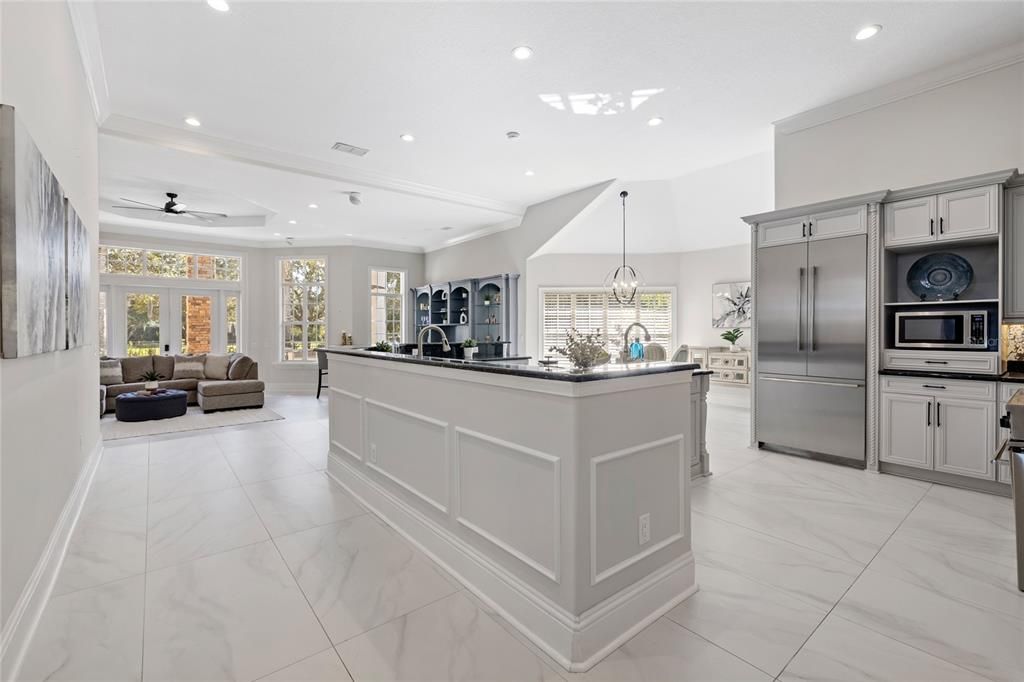 For Sale: $2,600,000 (5 beds, 4 baths, 5366 Square Feet)