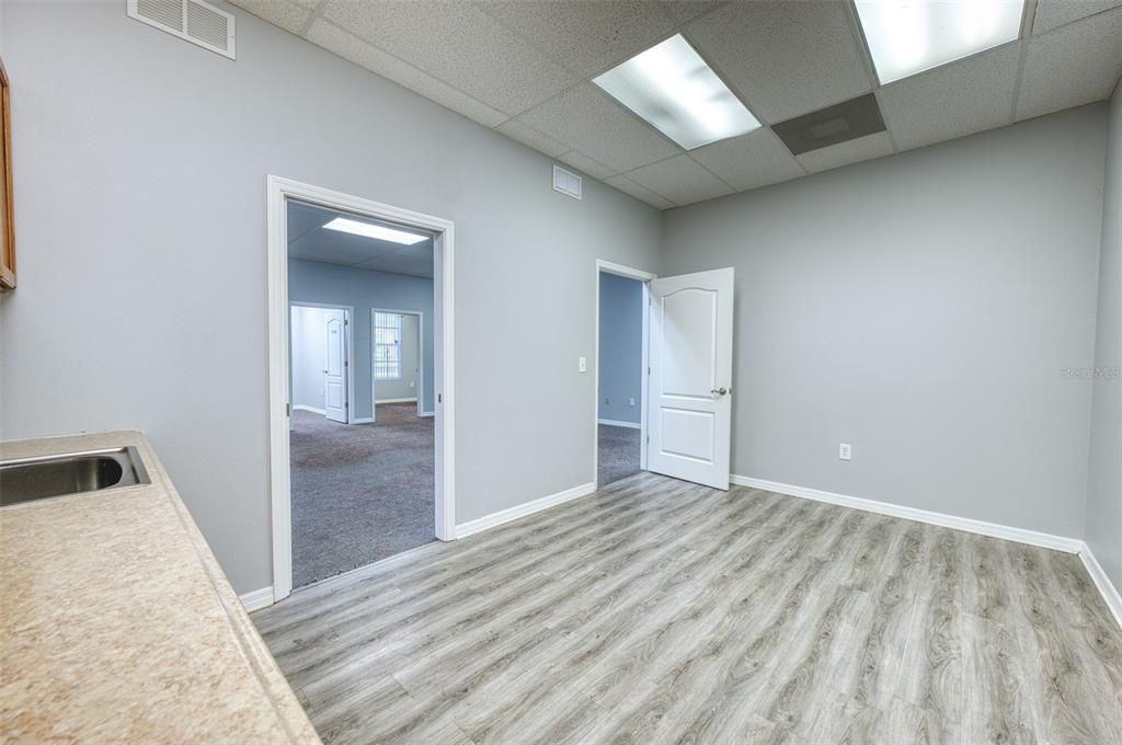 На продажу: $57,600 (0 спален, 0 ванн, 2441 Квадратных фут)