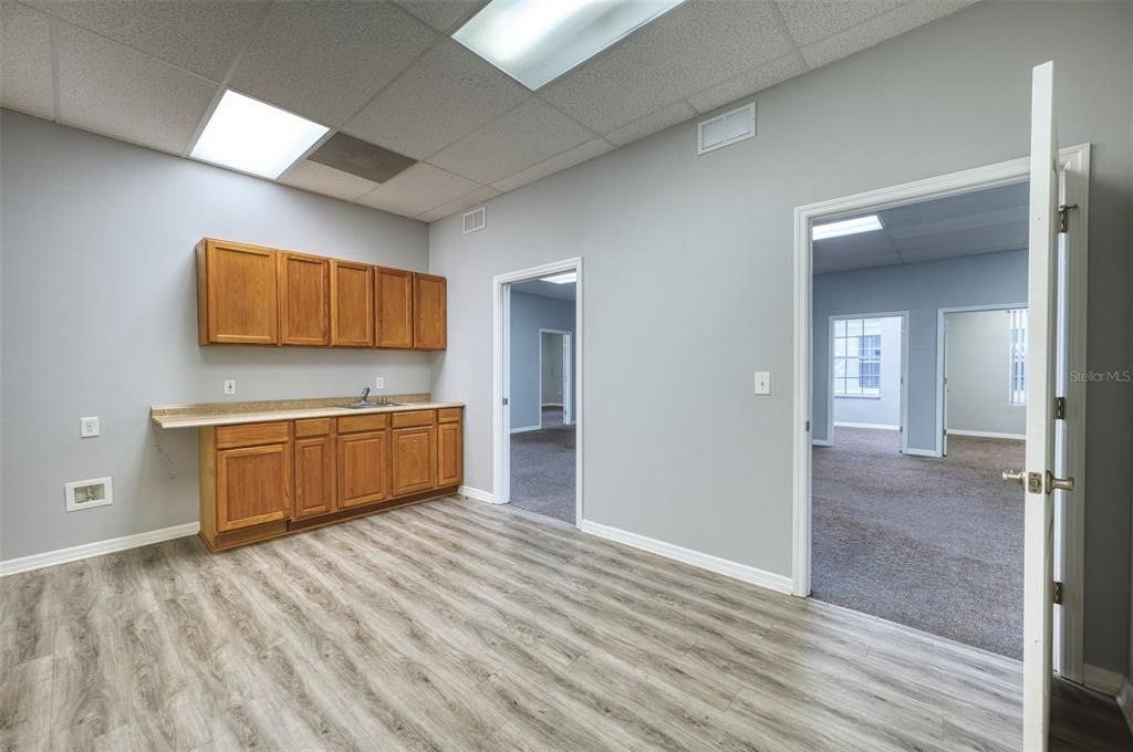 На продажу: $57,600 (0 спален, 0 ванн, 2441 Квадратных фут)