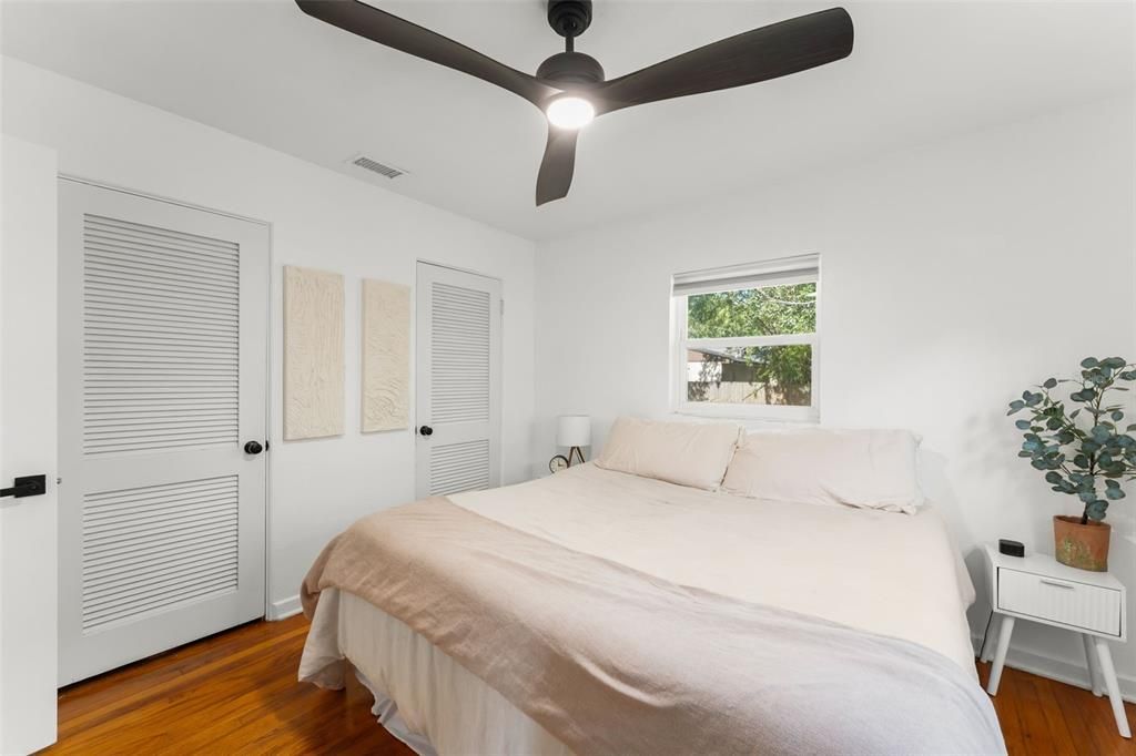 待售: $414,900 (2 贝兹, 1 浴室, 942 平方英尺)