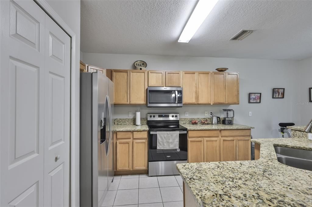 待售: $260,000 (3 贝兹, 2 浴室, 1578 平方英尺)