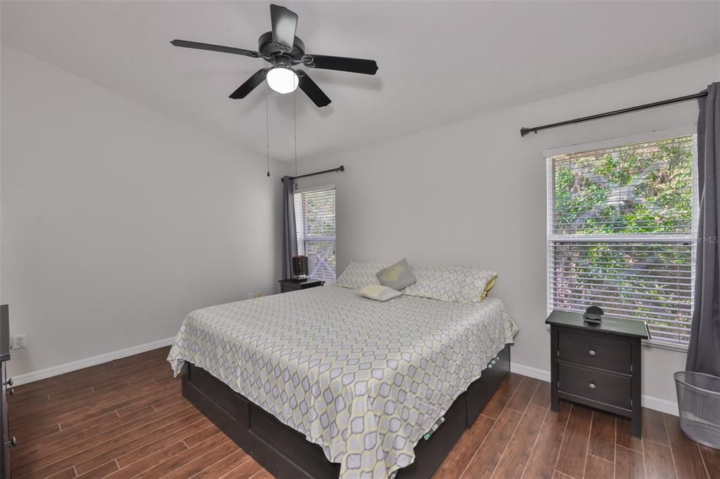 待售: $260,000 (3 贝兹, 2 浴室, 1578 平方英尺)