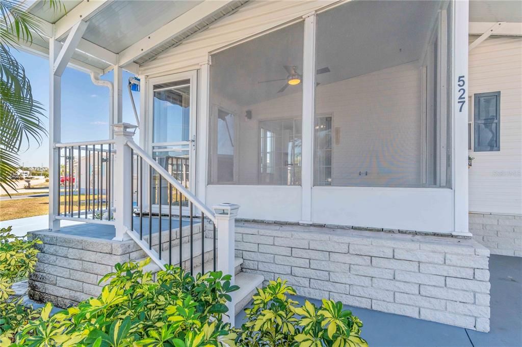 For Sale: $229,900 (2 beds, 2 baths, 1368 Square Feet)