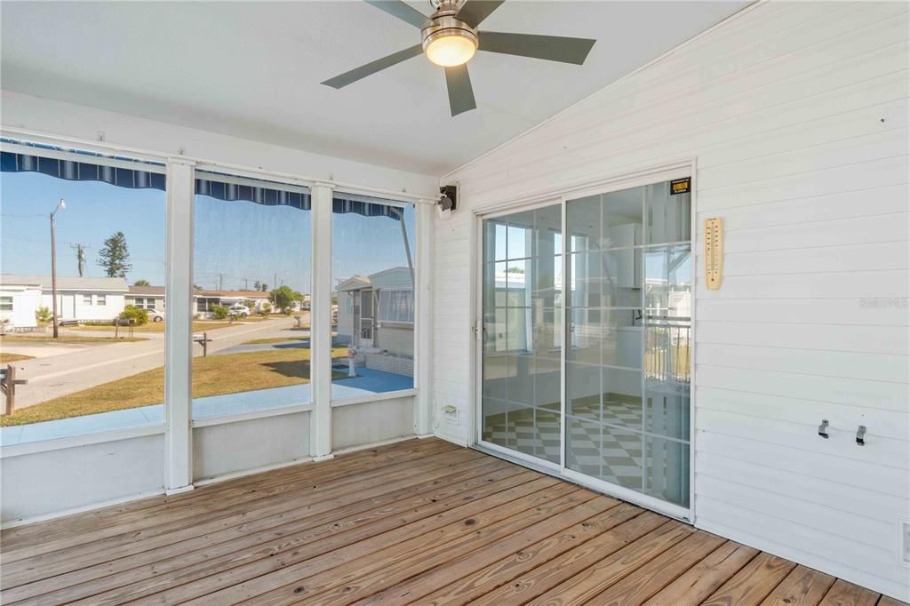 For Sale: $229,900 (2 beds, 2 baths, 1368 Square Feet)