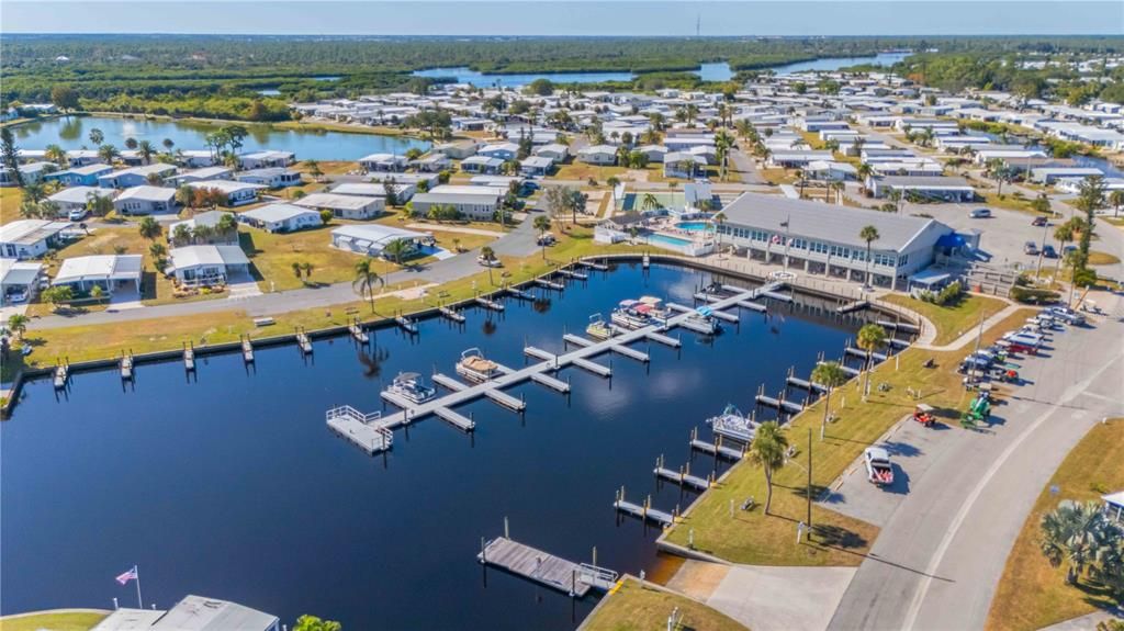 For Sale: $229,900 (2 beds, 2 baths, 1368 Square Feet)