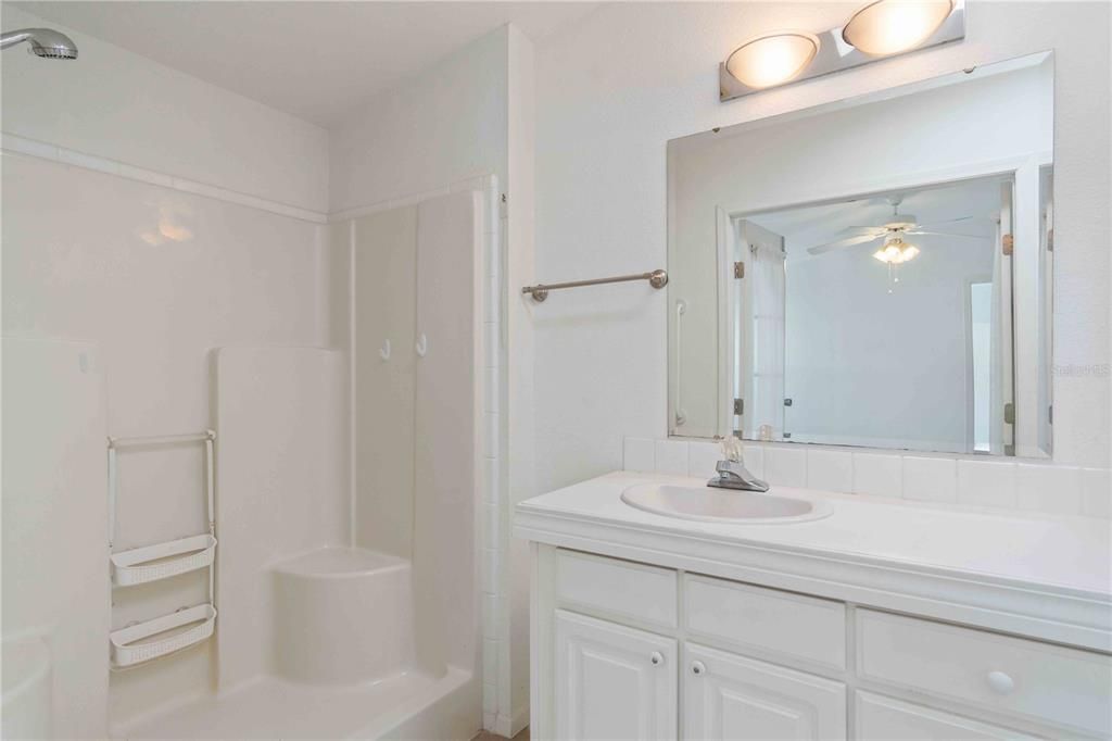 For Sale: $229,900 (2 beds, 2 baths, 1368 Square Feet)