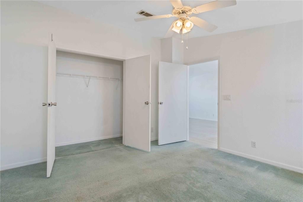 For Sale: $229,900 (2 beds, 2 baths, 1368 Square Feet)