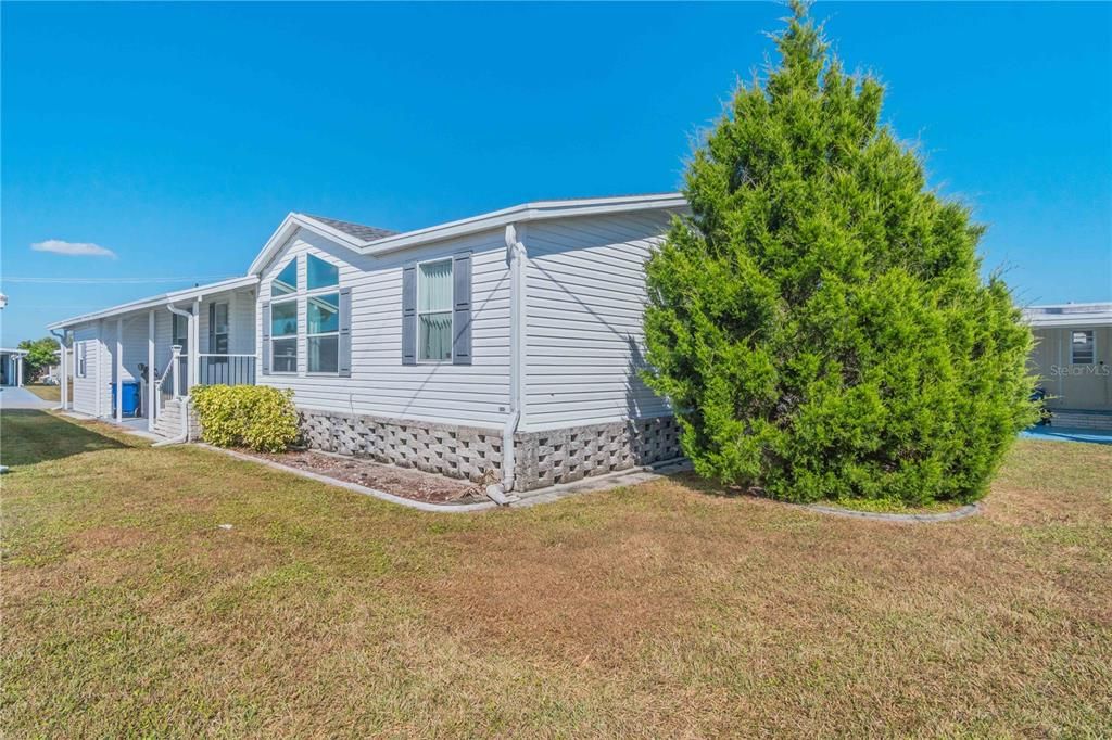 For Sale: $229,900 (2 beds, 2 baths, 1368 Square Feet)