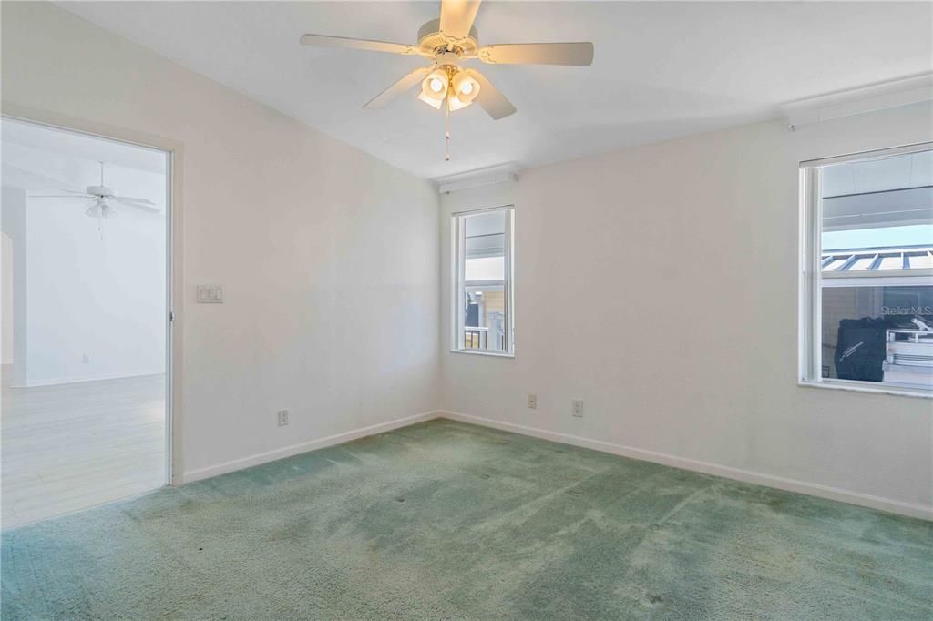 For Sale: $229,900 (2 beds, 2 baths, 1368 Square Feet)