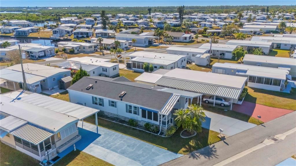 For Sale: $229,900 (2 beds, 2 baths, 1368 Square Feet)