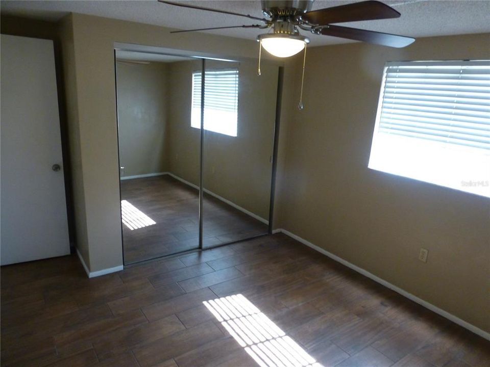 В аренду: $1,500 (2 спален, 1 ванн, 1159 Квадратных фут)