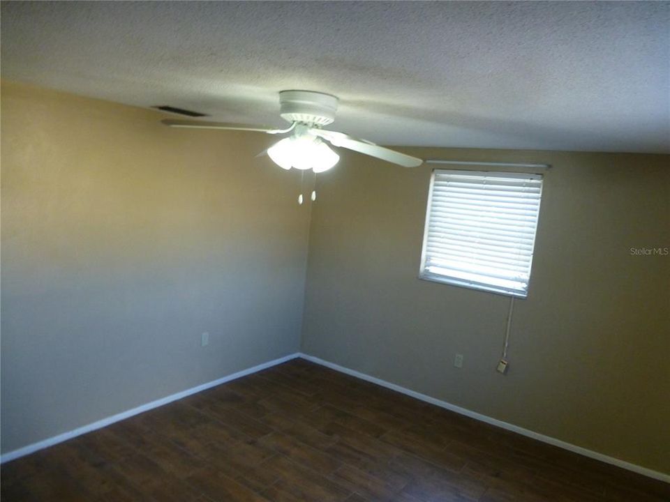 В аренду: $1,500 (2 спален, 1 ванн, 1159 Квадратных фут)