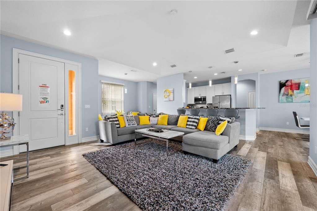 En Venta: $420,000 (3 camas, 2 baños, 1615 Pies cuadrados)