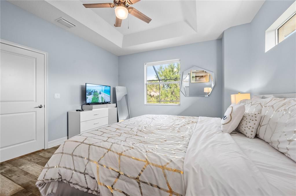 En Venta: $420,000 (3 camas, 2 baños, 1615 Pies cuadrados)