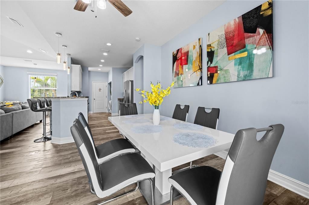 En Venta: $420,000 (3 camas, 2 baños, 1615 Pies cuadrados)