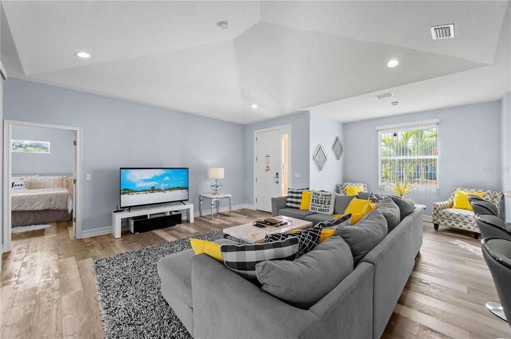 En Venta: $420,000 (3 camas, 2 baños, 1615 Pies cuadrados)