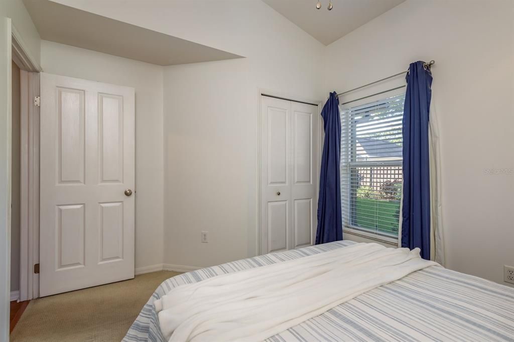 Active With Contract: $550,000 (4 beds, 2 baths, 1744 Square Feet)