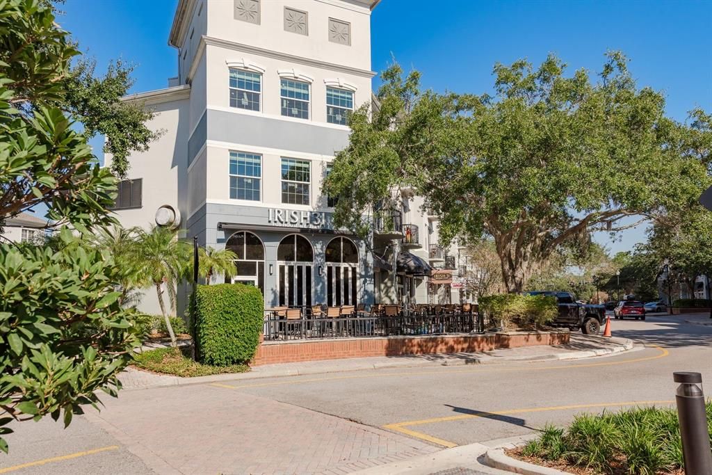 Active With Contract: $550,000 (4 beds, 2 baths, 1744 Square Feet)
