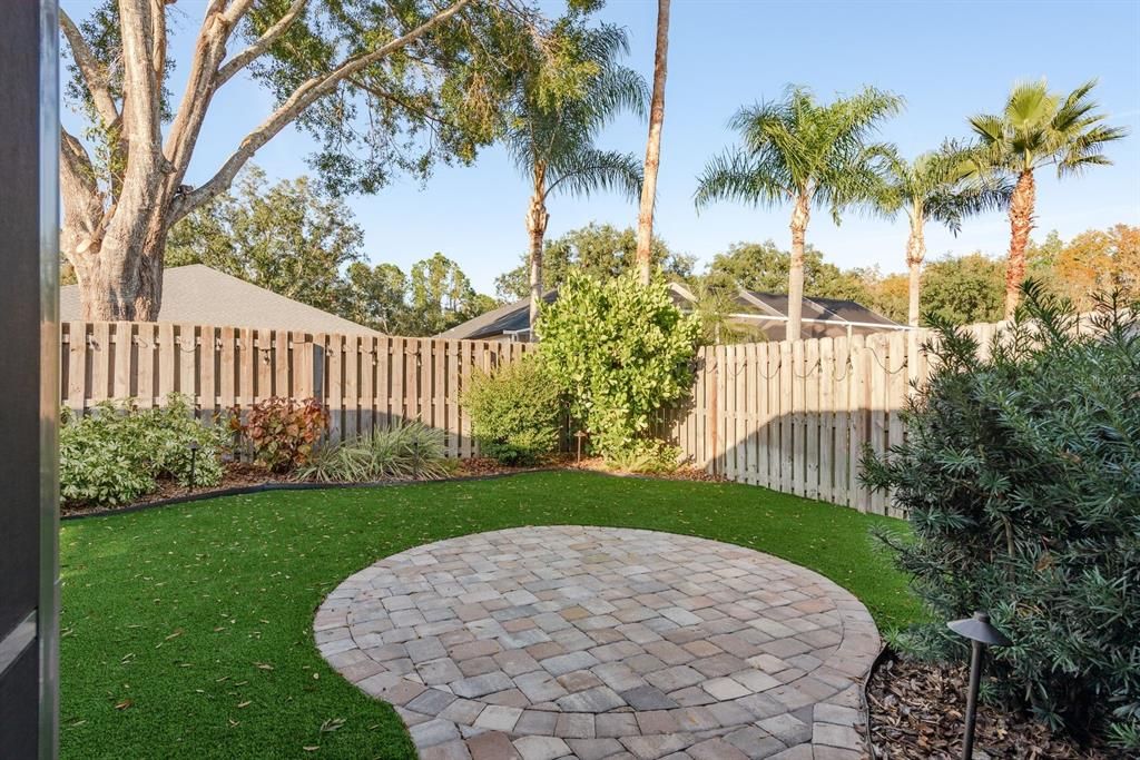 Active With Contract: $550,000 (4 beds, 2 baths, 1744 Square Feet)