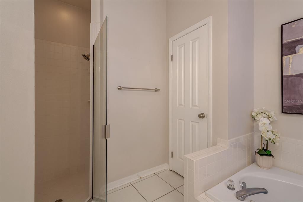 Active With Contract: $550,000 (4 beds, 2 baths, 1744 Square Feet)