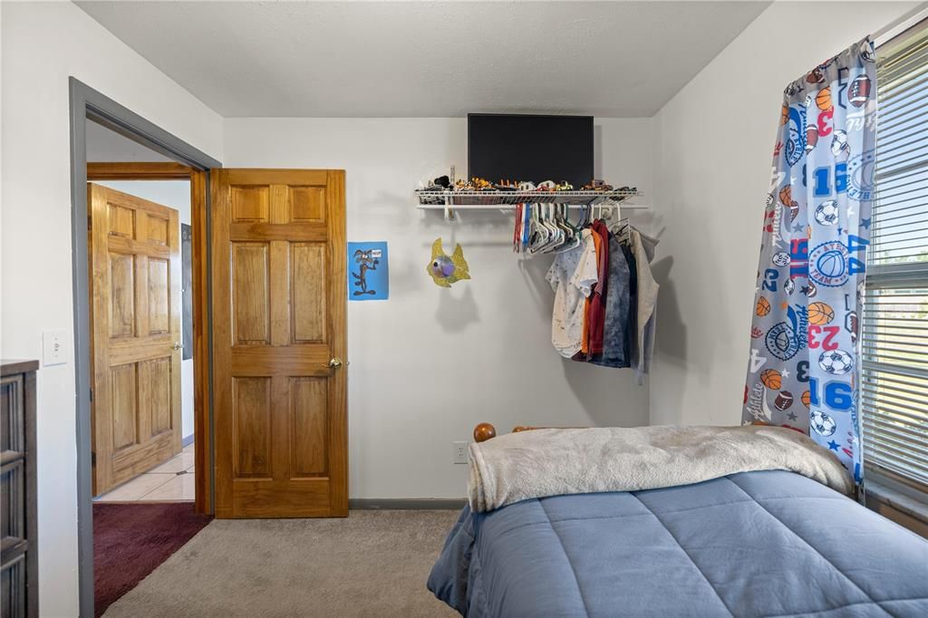 En Venta: $240,000 (3 camas, 2 baños, 1326 Pies cuadrados)