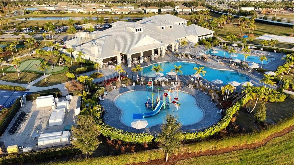 For Sale: $600,000 (3 beds, 3 baths, 2201 Square Feet)