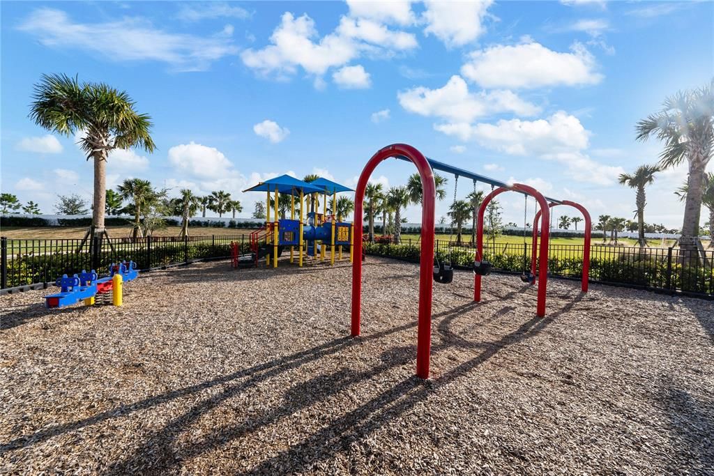 For Sale: $600,000 (3 beds, 3 baths, 2201 Square Feet)