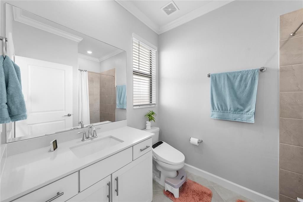 For Sale: $600,000 (3 beds, 3 baths, 2201 Square Feet)