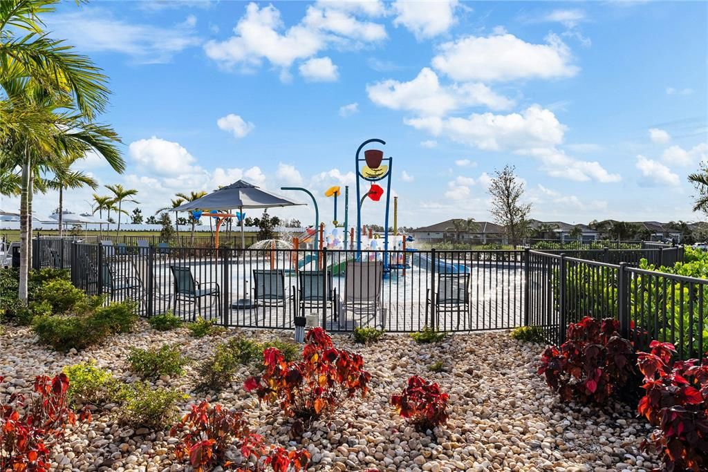 For Sale: $600,000 (3 beds, 3 baths, 2201 Square Feet)